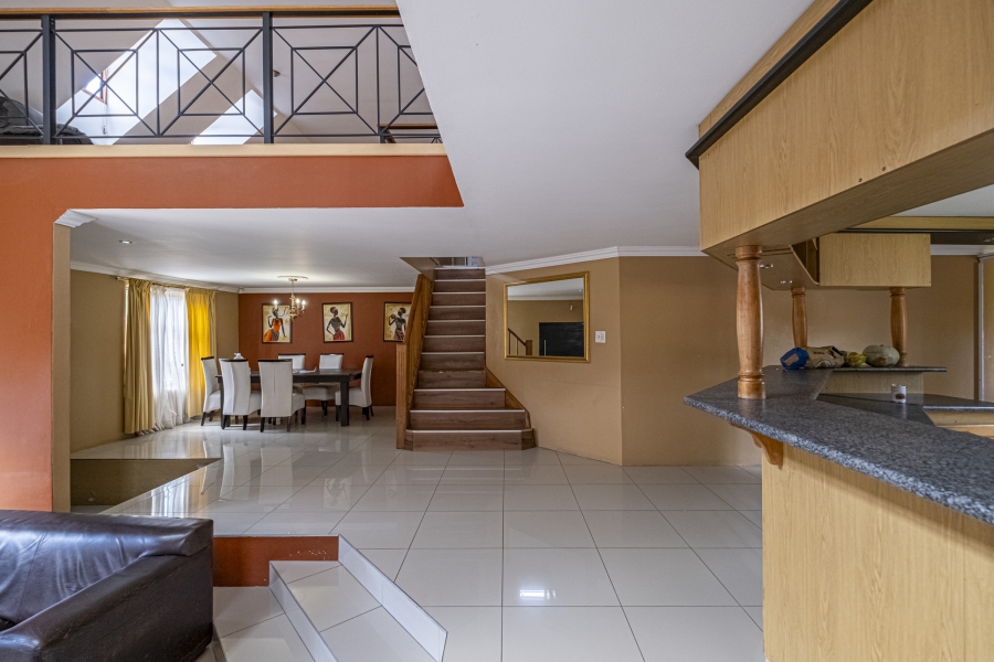 9 Bedroom Property for Sale in Summerstrand Eastern Cape